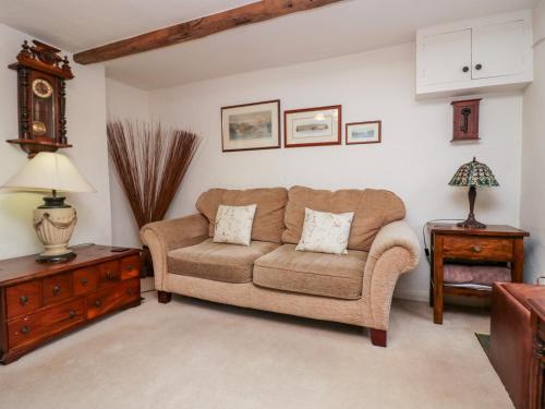 Bens Row Cottage - image 9