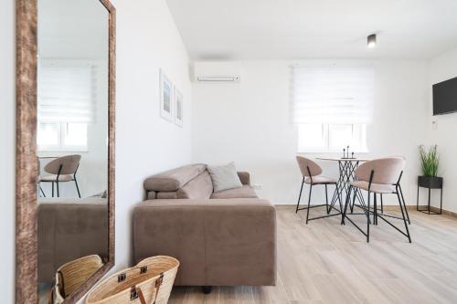 New Family Apartments with private parking near Zadar