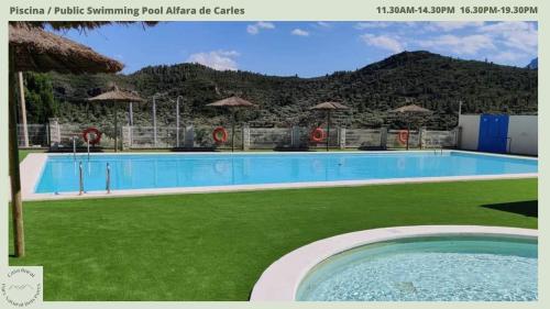 Peldbaseins, Casa Rural Parc Natural dels Ports in Alfara de Carles