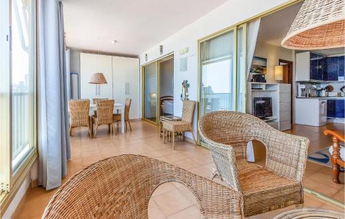 Nice Apartment In Benidorm With Wifi And 2 Bedrooms