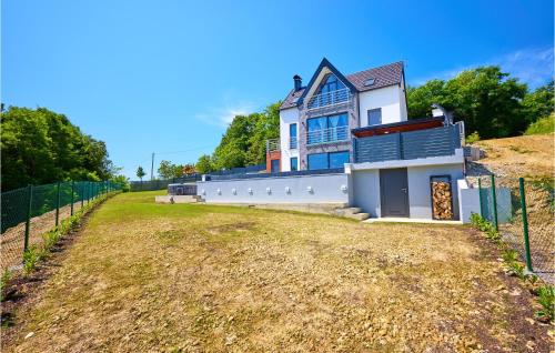 Lovely Home In Bedenica With Jacuzzi