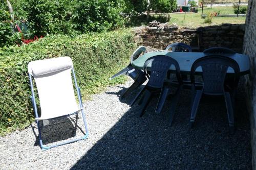 Erkély/terasz, Gîtes calmes écologiques (Gites calmes ecologiques) in Hennebont