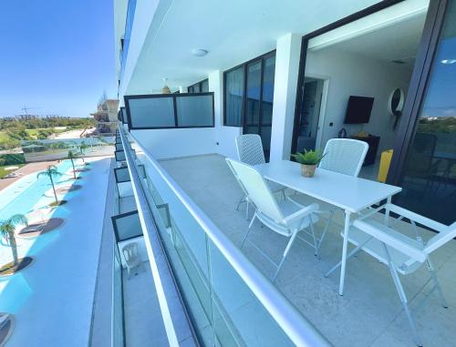 Cana Rock Star, Apartamento Lujo Vista Golf Infinity Pool A-410