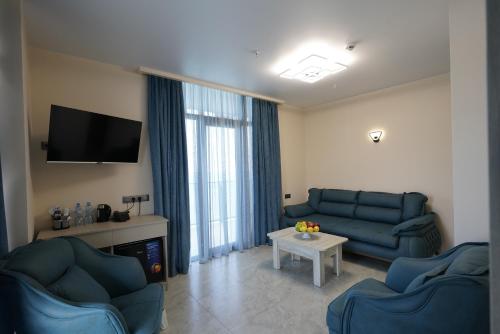RUMI Hotel – Batumi, IL