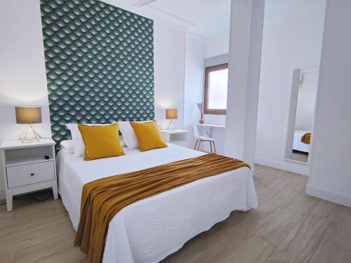 One-Bedroom Apartment image 2