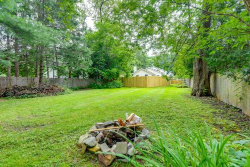 Quiet Home Yard, Patio, Near Downtown Burlington