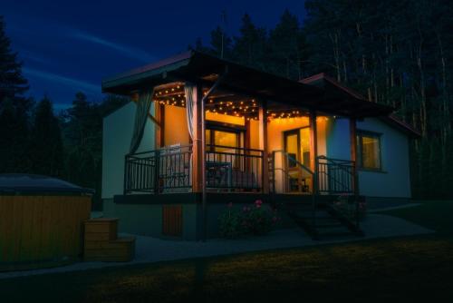 Sławica Inn domek letniskowy nad jeziorem