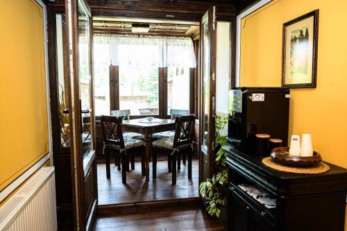 コプリフシツァ Къща ЕТНО 3つ星 ホテル レストラン