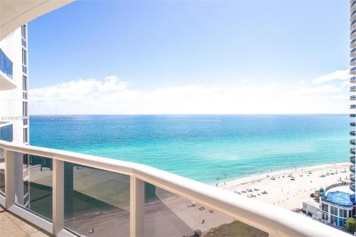 Luxury Oceanfront Sunny Isles Beach Three bedrooms in Miami Beach, USA