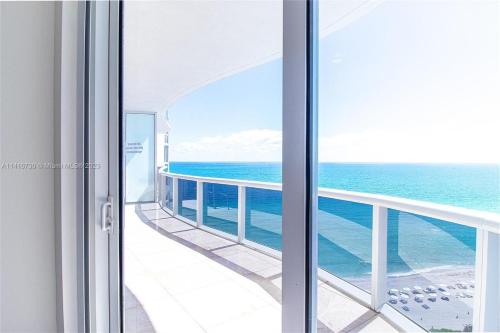 Luxury Oceanfront Sunny Isles Beach Three bedrooms in Miami Beach, USA