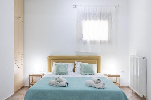 1 queen bed, 1 twin bed