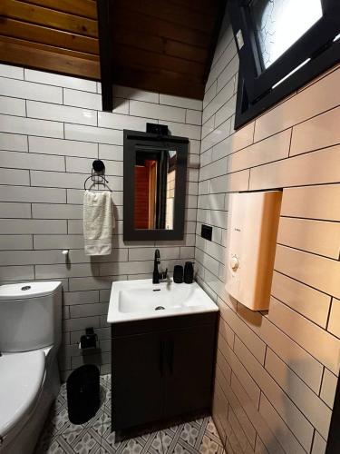 Moon House Bungalow — Main Photo