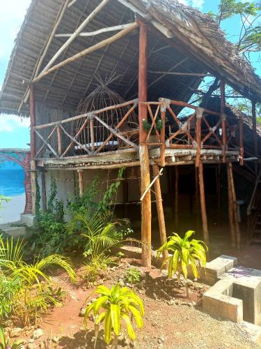 Fresh Breeze Tree House