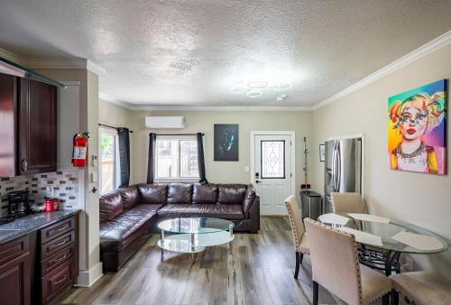 2BR ENTIRE HOME/DOWNTOWN/Pet Friendly/EV Charger in Houston, USA