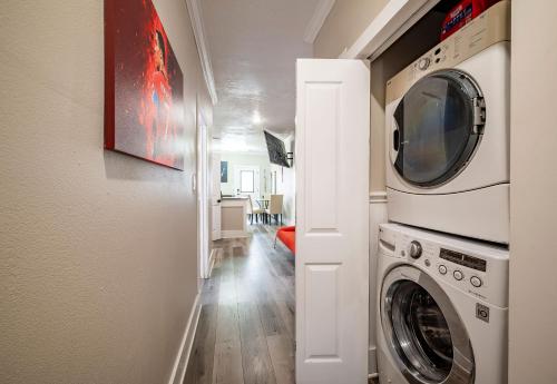 2BR ENTIRE HOME/DOWNTOWN/Pet Friendly/EV Charger in Houston, USA