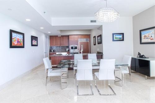 Luxury Oceanfront Sunny Isles Beach Three bedrooms in Miami Beach, USA