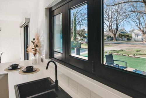 Konyha, Leafy Retreat - Benalla in Benalla