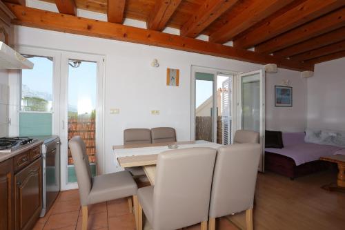 Apartment Brela 789a - image 10