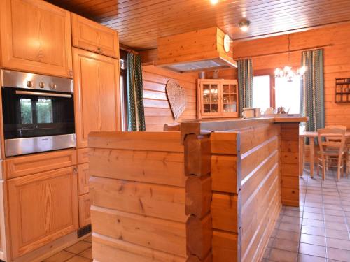 Comfortable Chalet in Ovifat near Ski Lift