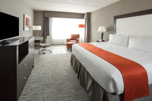 Holiday Inn Hotel & Suites Davenport, an IHG Hotel