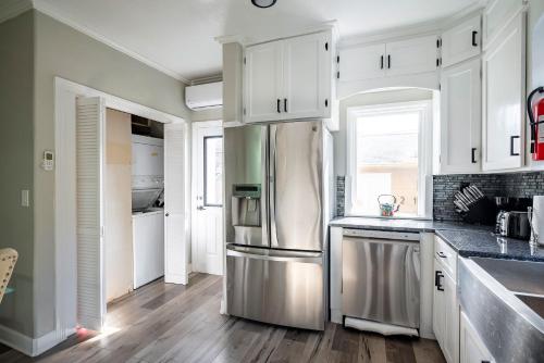 5BR HOME SLEEPS 16 DOWNTOWN/Pet Friendly/EV Charger in Houston, USA