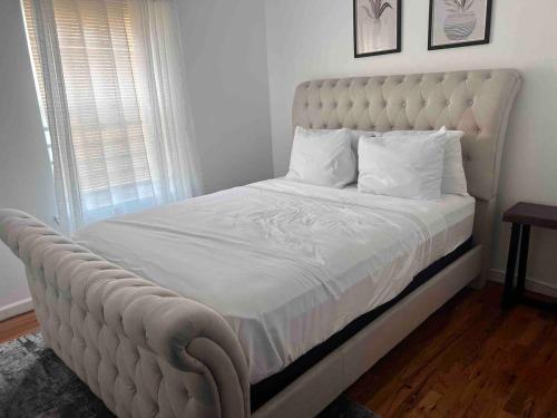 Exquisite 3 Kings bed near Newark EWR/NYC downtown in Newark, USA