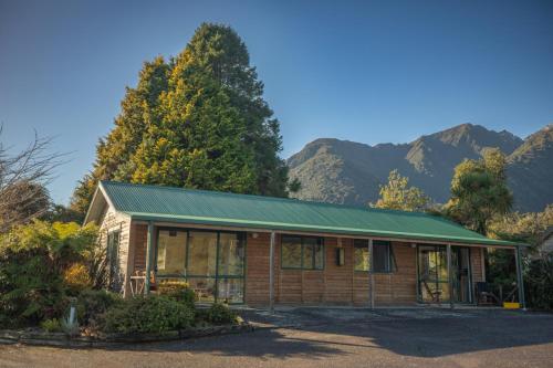 Rainforest Motel Room Type - One-Bedroom Apartment
