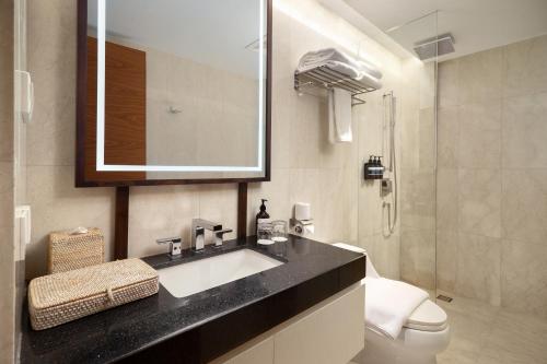 Two-Bedroom Garden Suite image 3
