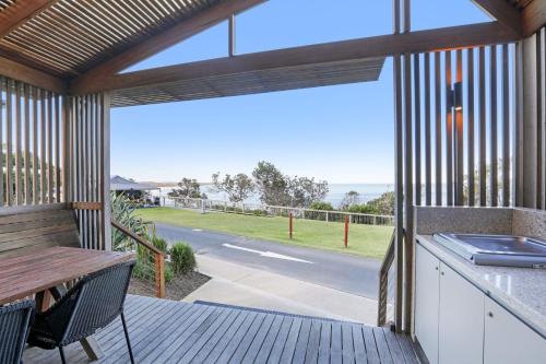 ทัศนียภาพ, รีเฟลกชันส์ ฮอลิเดย์ พาร์คส์ บอนนี ฮิลส์ (Reflections Holiday Parks Bonny Hills) in บอนนีฮิลล์