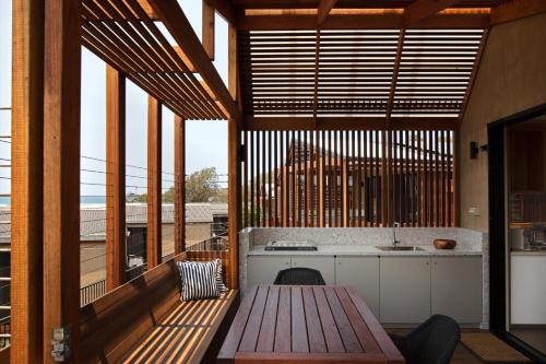 ระเบียง/ชานเรือน, รีเฟลกชันส์ ฮอลิเดย์ พาร์คส์ บอนนี ฮิลส์ (Reflections Holiday Parks Bonny Hills) in บอนนีฮิลล์