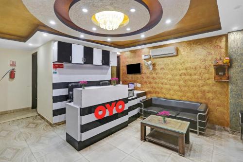 OYO Flagship Hotel Blue Orchid