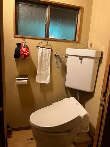 KARUKAYA -Japanese-Style Room with Hotspring Semi-Open Air Bath image 4