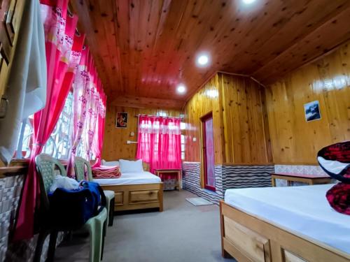 Moktan Lakpa's Homestay in Milangram