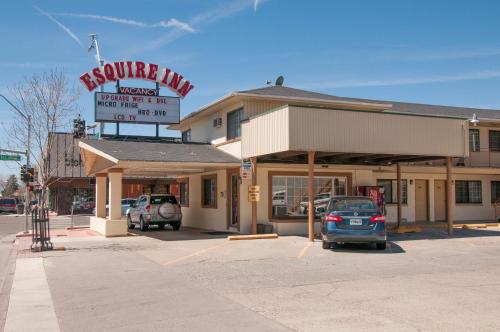 Esquire Inn 2
