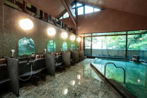 Facilities, Senkei Plaza in Hakone