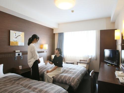 room detail thumbnail 1