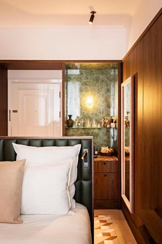 479088149 Hotel Florida Paris