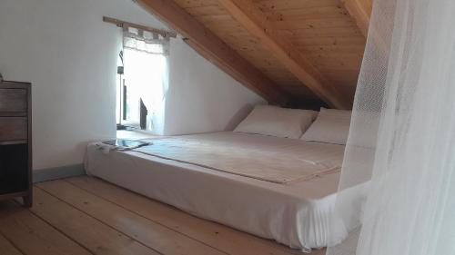  Water Planet Rooms in Gaios