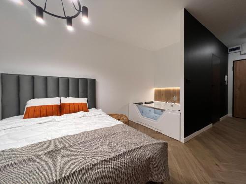 Gold Sleep apartament we Wrocławiu z prywatnym jacuzzi i dużym łóżkiem, Wrocław (photo 7)