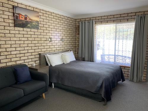 Cowra Crest Motel