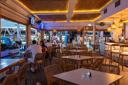 Étterem, Blue Harbour Boutique in Ayia Napa városközpont