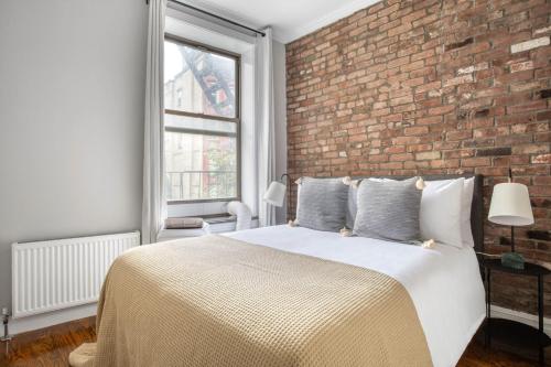 East Village 2br w balcony wd nr subway NYC-1191 in New York, USA