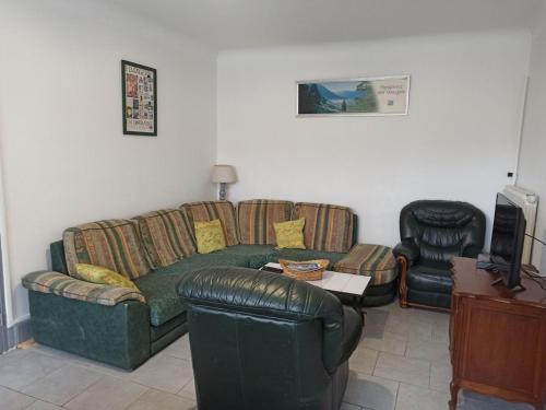 Gîte Aouze 4 pièces 6 personnes - FR-1-589-38 - image 10