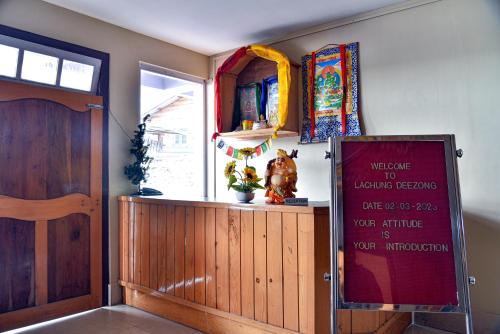 入口, Rufina Lachung Deezong in 拉衝