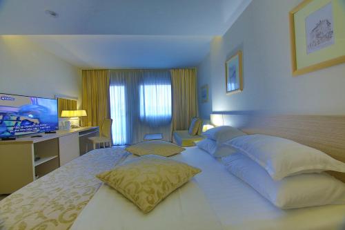 Comfort Double or Twin Room with Balcony