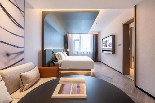 1 queen bed