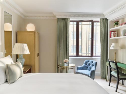 479121900 The Dorchester - Dorchester Collection