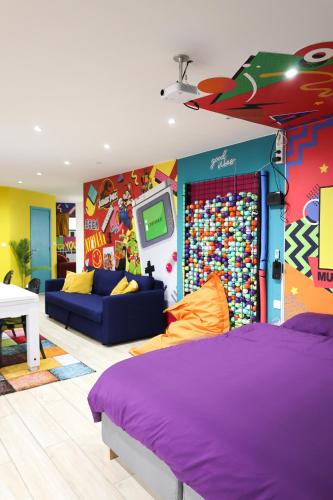 Capsule 90's - Balnéo - Sauna - Flipper - Billard - Netflix - Nintendo Switch & Jeux -, Mons (fotografie 3)