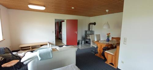 Ferienwohnung Bienenbeute - Apartment - Ebenweiler