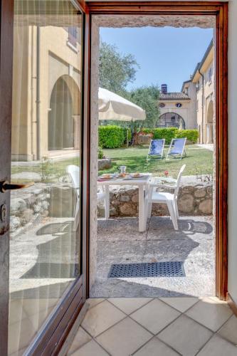 One-Bedroom Apartment Plus with Terrace image 3